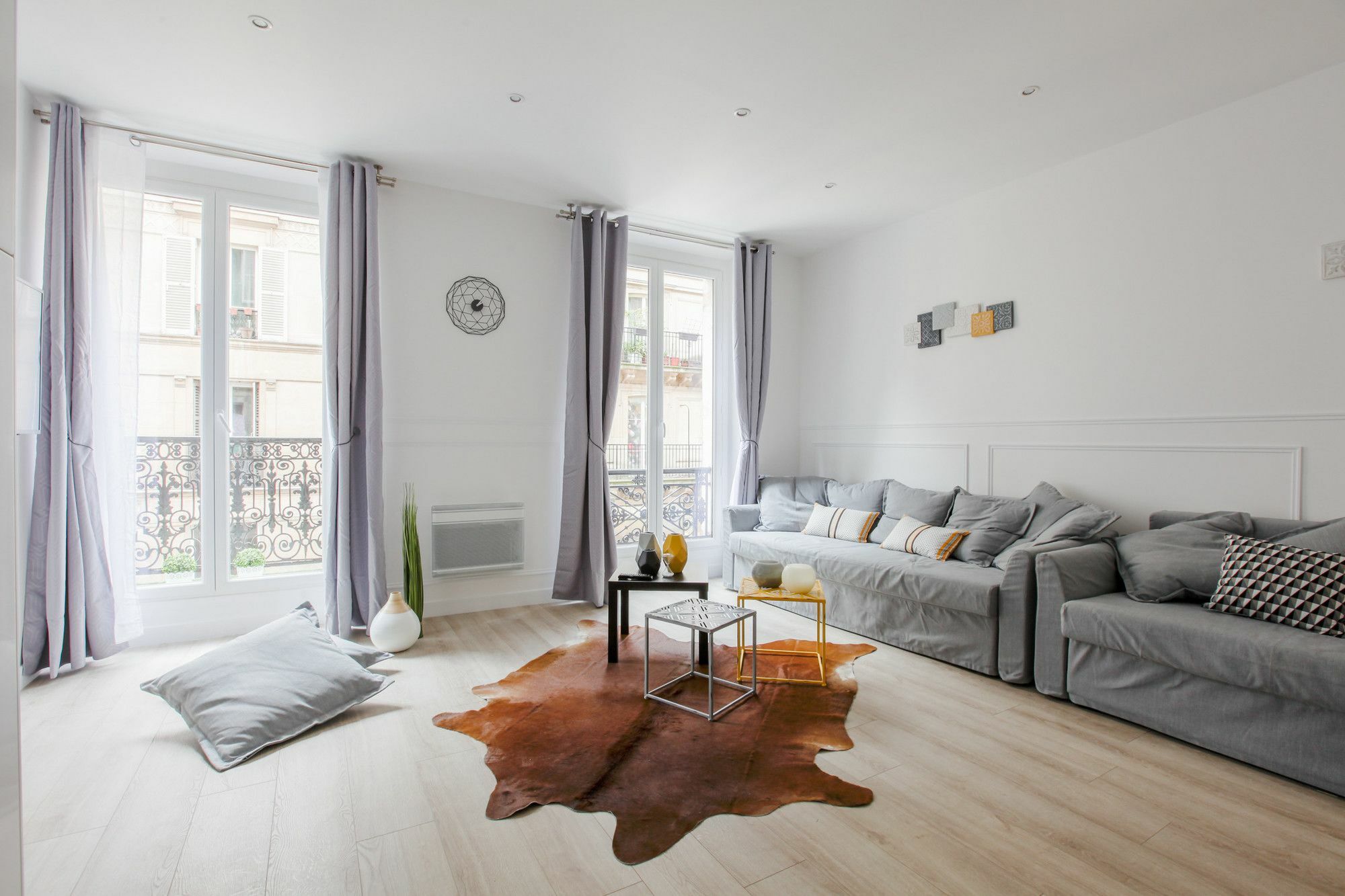 23 - Luxury Parisian Flat Montorgueil Apartment *